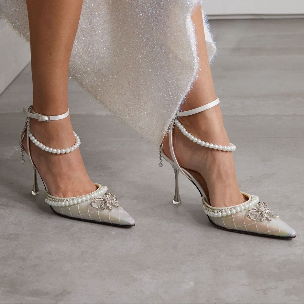 MACH & MACH
Bow of Elizabeth embellished PVC and leather sandals